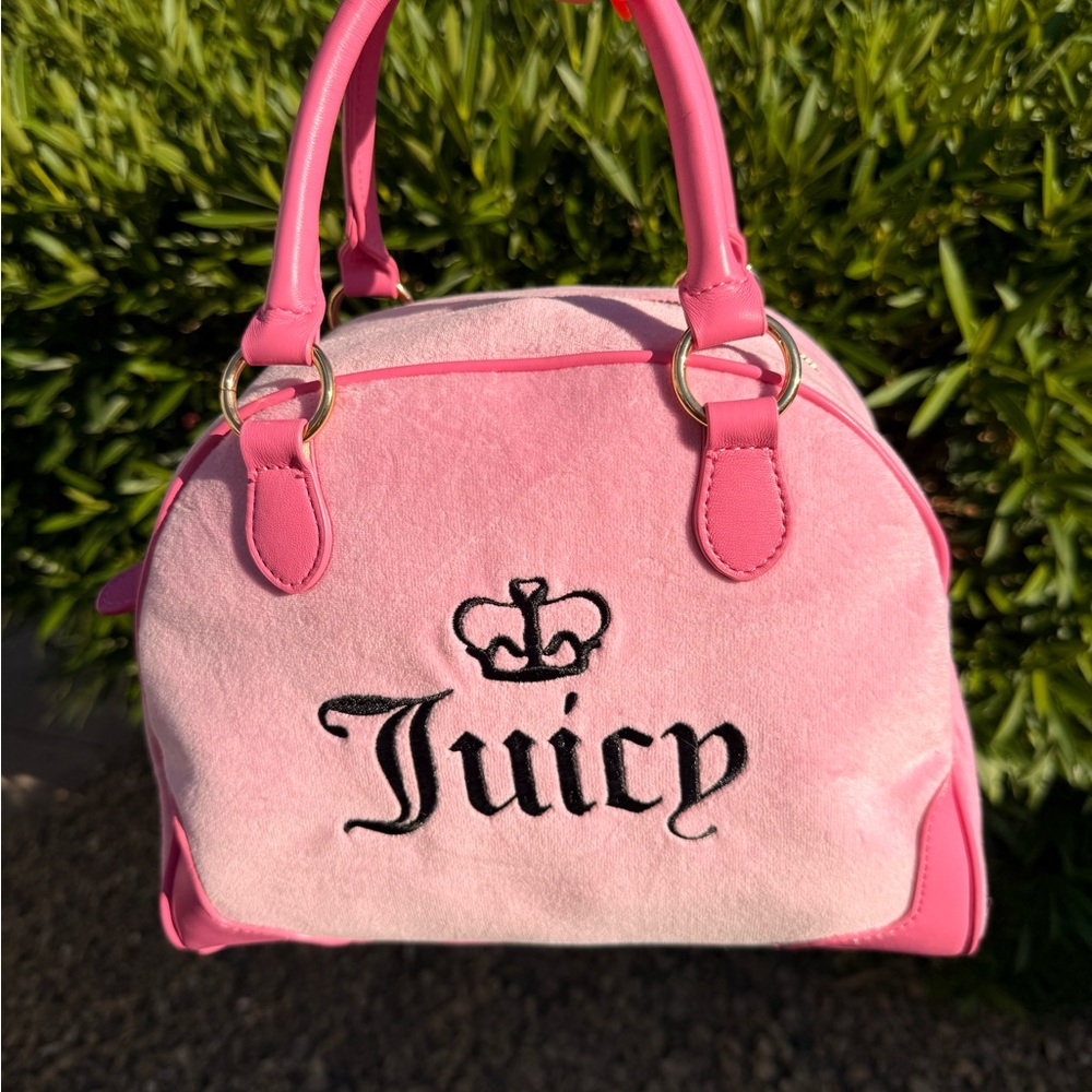 *JUICY COUTURE X F21 LIMITED EDITION Y2K PINK BOWLER BAG*